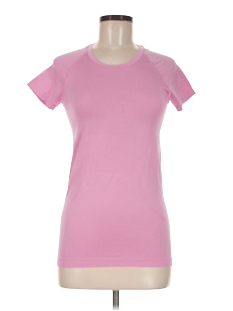 Pre-owned Lululemon Athletica Short Sleeve T-shirt In Pink