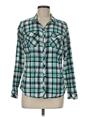 Croft & Barrow Long Sleeve Button-Down Shirt (view 1)