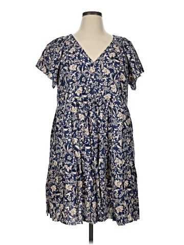 Old Navy Casual Dress (view 1)