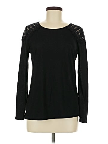 Old Navy Long Sleeve T-Shirt (view 1)