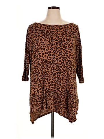 Terra & Sky 3/4 Sleeve Top (view 1)