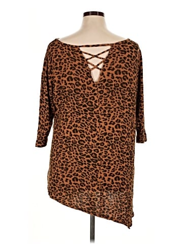Terra & Sky 3/4 Sleeve Top (view 2)