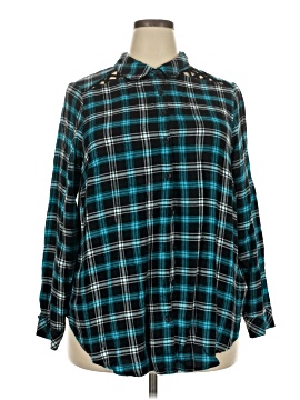 Torrid Long Sleeve Button-Down Shirt (view 1)