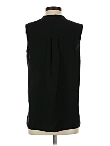 Uniqlo Sleeveless Button-Down Shirt (view 2)
