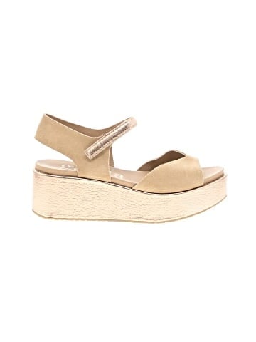 Pedro Garcia Wedges (view 1)