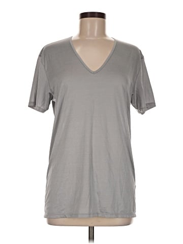 Uniqlo Short Sleeve T-Shirt (view 1)