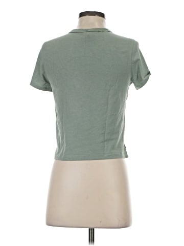 Lululemon Athletica Short Sleeve Turtleneck (view 2)