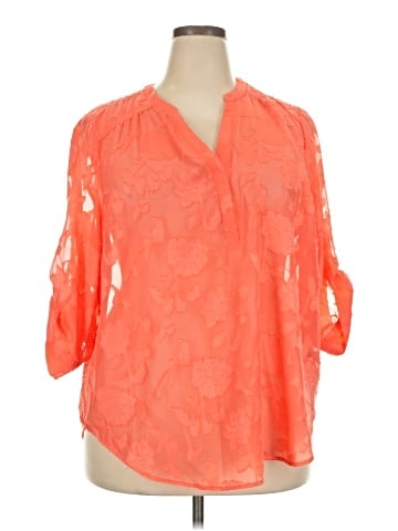 Torrid 3/4 Sleeve T-Shirt (view 1)