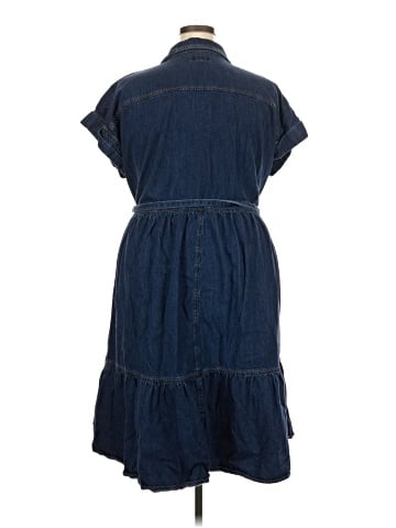 Ava & Viv Casual Dress (view 2)