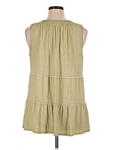 wonderly Sleeveless T-Shirt (view 2)