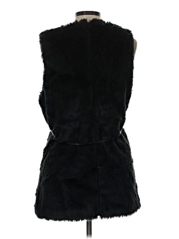 Jolt Faux Fur Vest (view 2)