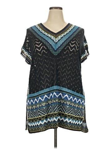 Peruvian Connection Poncho (view 1)