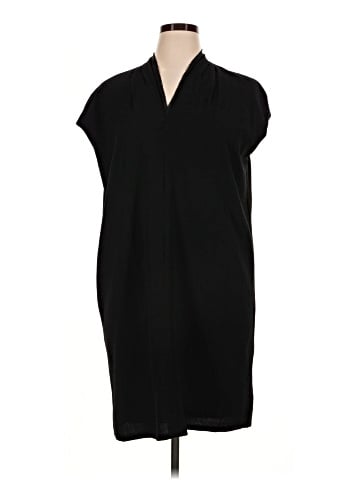 Carmen Carmen Marc Valvo Casual Dress (view 1)