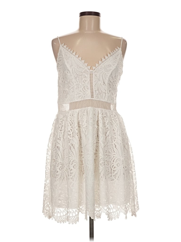 Pre-owned Express Cocktail Dress In Ivory