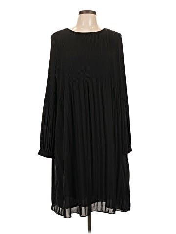 T Tahari Casual Dress (view 1)