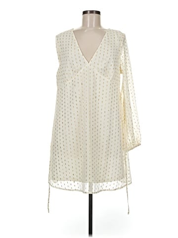 Old Navy Casual Dress (view 1)