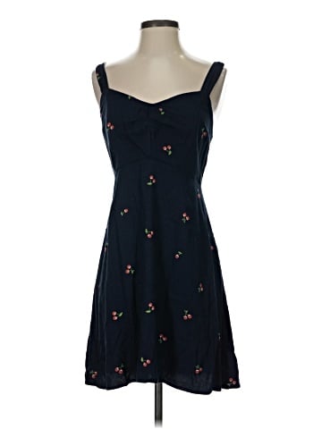 Old Navy Casual Dress (view 1)
