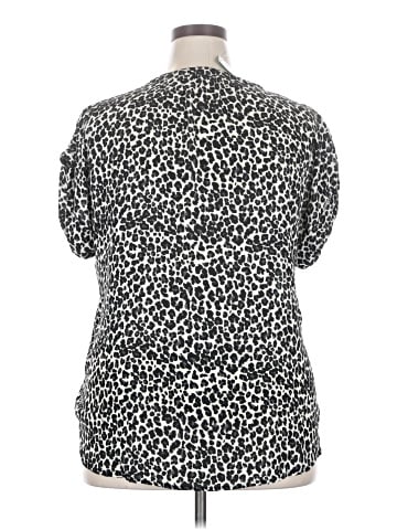 Maurices Short Sleeve Blouse (view 2)
