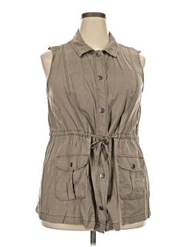 C Established 1946 Vest