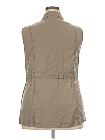 C established 1946 Vest (view 2)