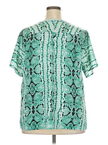 Violet & Claire Short Sleeve Blouse (view 2)