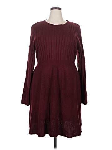 BLOOMCHIC Pullover Sweater (view 1)