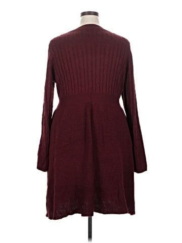 BLOOMCHIC Pullover Sweater (view 2)