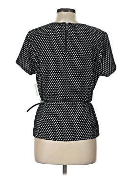 Liz Claiborne Short Sleeve T-Shirt (view 2)