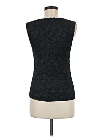 Quintessential Sleeveless Top (view 2)