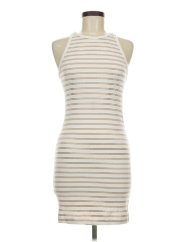 Old Navy Casual Dress (view 1)