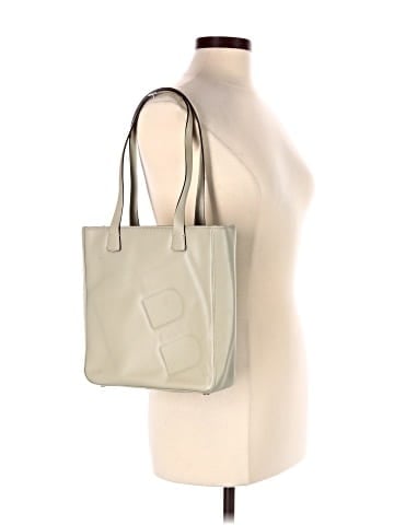 Bally Tote (view 2)