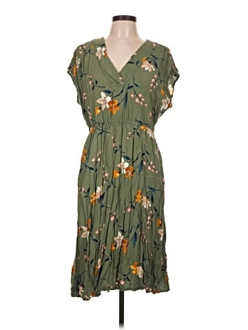 Old Navy Casual Dress (view 1)