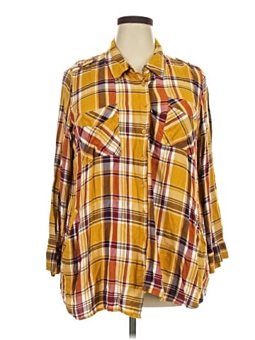 Terra & Sky 3/4 Sleeve Button-Down Shirt (view 1)