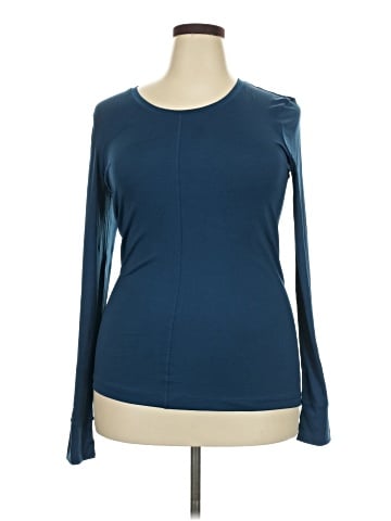 Fabletics Long Sleeve T-Shirt (view 1)