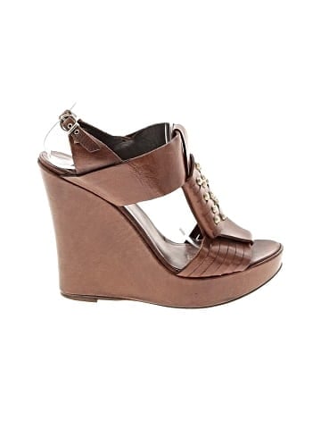 Kallisté Wedges (view 1)
