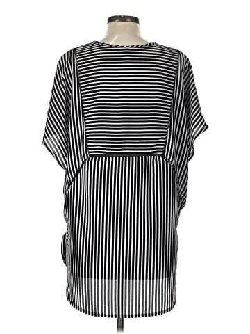 Xhilaration Short Sleeve Blouse (view 2)