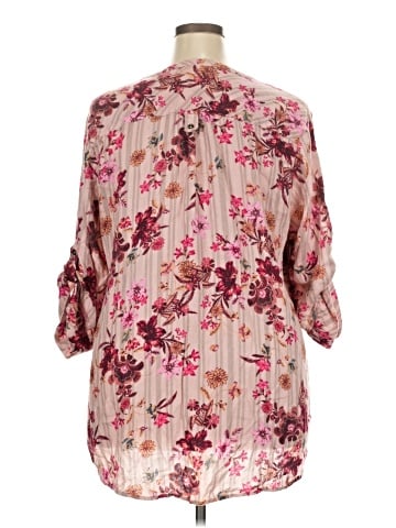 Torrid 3/4 Sleeve T-Shirt (view 2)