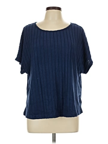 BLOOMCHIC Short Sleeve Top (view 1)