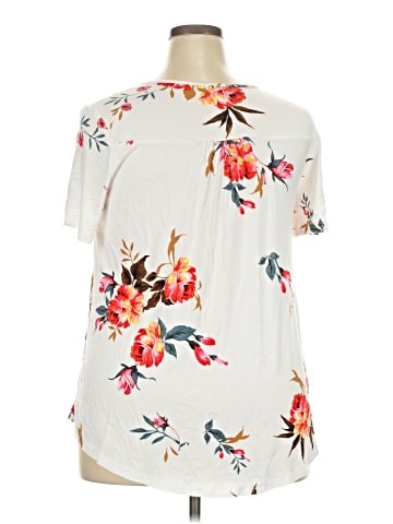 Assorted Brands 3/4 Sleeve T-Shirt (view 2)