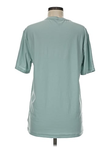 Vuori Short Sleeve T-Shirt (view 2)