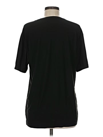 Vuori Short Sleeve T-Shirt (view 2)