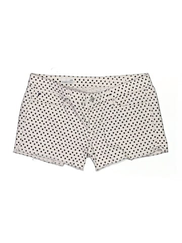 Gap Shorts (view 1)
