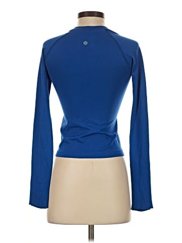 Lululemon Athletica Long Sleeve T-Shirt (view 2)