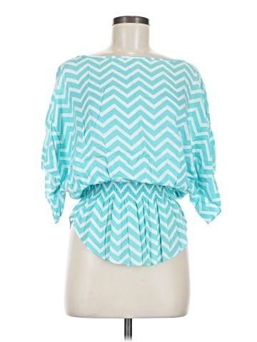 Escapada 3/4 Sleeve Blouse (view 1)