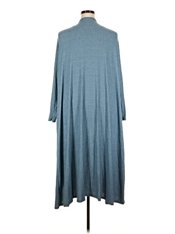 Lularoe Cardigan (view 2)