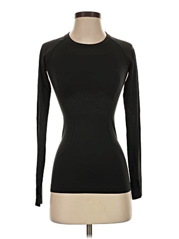 Lululemon Athletica Long Sleeve T-Shirt (view 1)