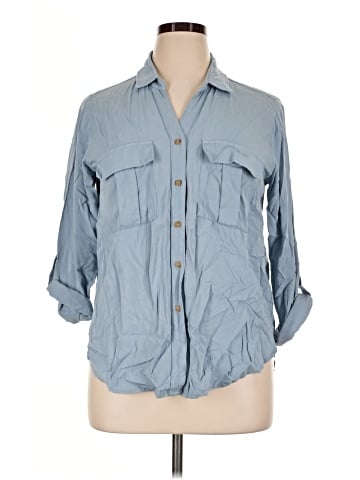Francesca's 3/4 Sleeve Button-Down Shirt (view 1)
