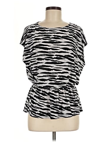 Isabella Rodriguez Short Sleeve Top (view 1)