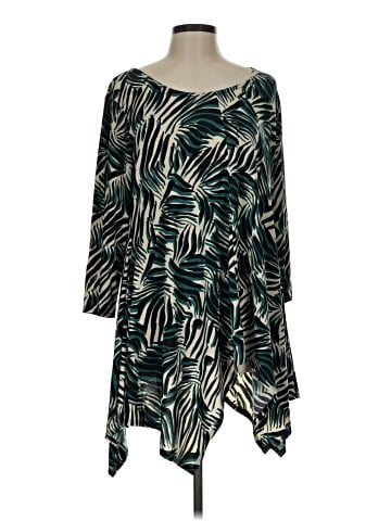 Attitudes by Renee 3/4 Sleeve Blouse (view 1)
