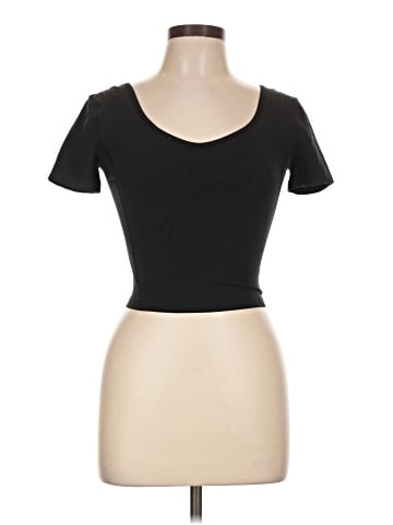 Lululemon Athletica Short Sleeve T-Shirt (view 1)